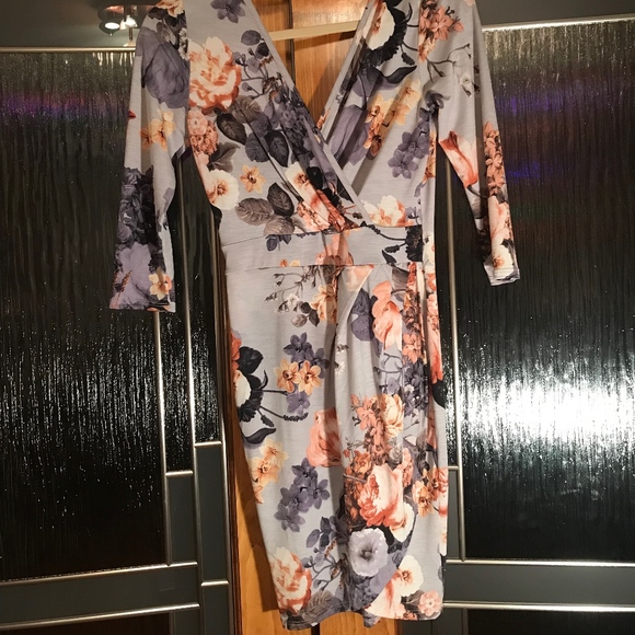 Size S floral Fashion Nova dress - Picture 1 of 4